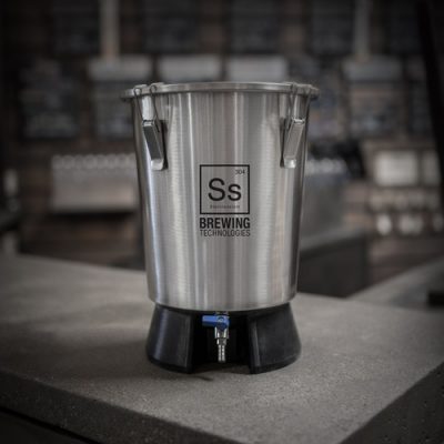 Brew Bucket Mini Fermenter - 3.5 gal - Beer, Wine, Cider